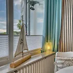 - Haus Q, App 0q0102