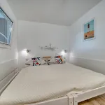- Haus Q, App 0q0102