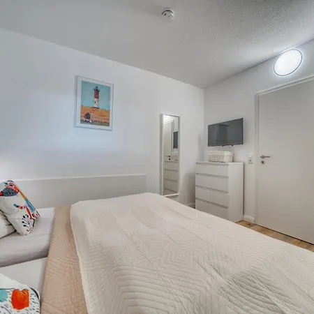 - Haus Q, App 0q0102